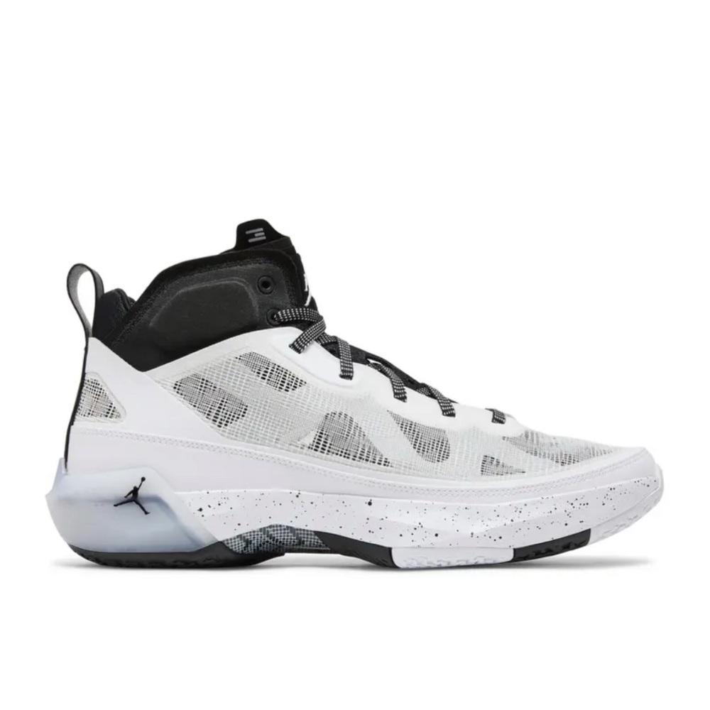 Jordan 37 ‘Oreo’ Edition Basketball Shoes (only worn on a court twice)